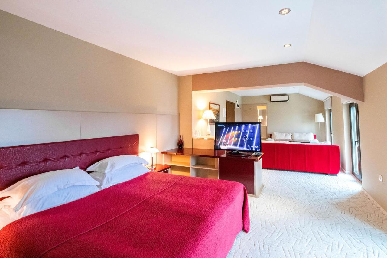 Hotel Villa Ekaterina Vakarel Eksteriør billede