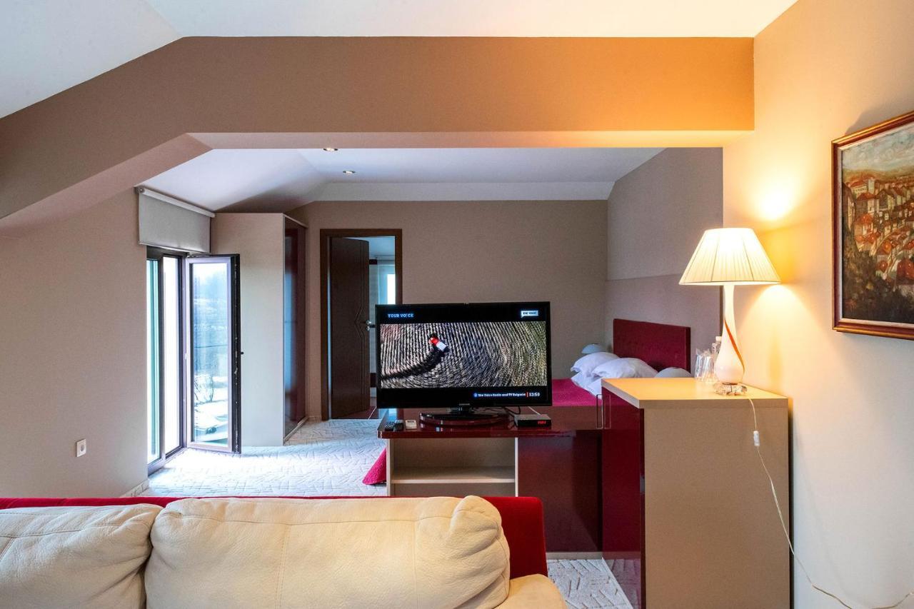 Hotel Villa Ekaterina Vakarel Eksteriør billede