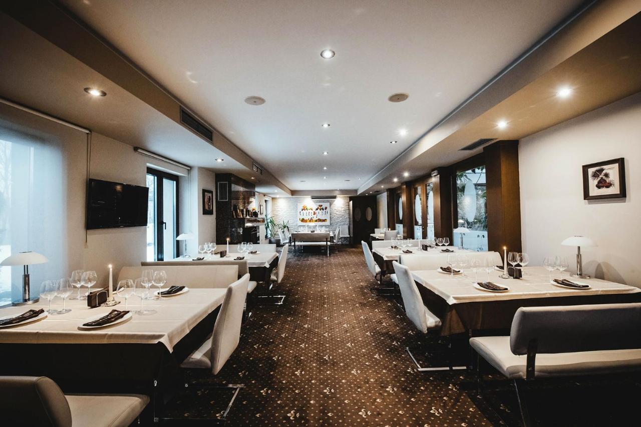 Hotel Villa Ekaterina Vakarel Eksteriør billede